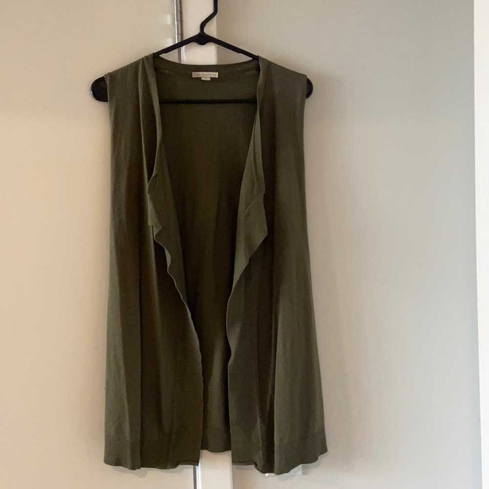 Sleeveless Cardigan